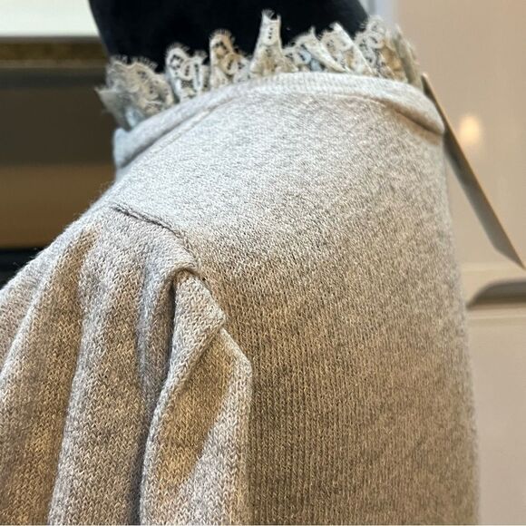 Shabby Chic Grey Keyhole Neck Shirt Sleeve Sweater with Lace Trim. 1 Button sz S - Picture 15 of 16